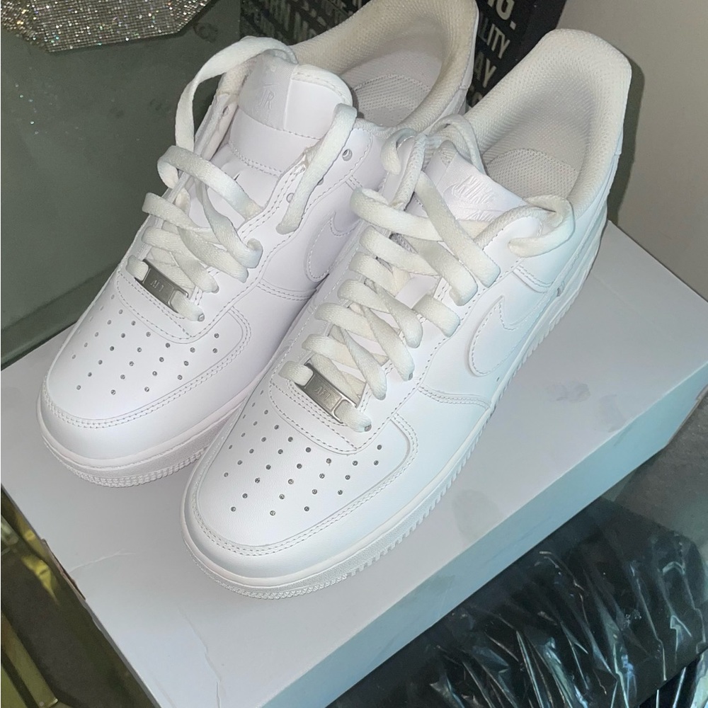 Nike,Air Force,All white…